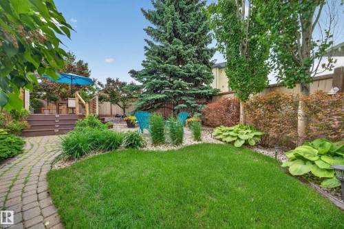 15827 67B Street Nw, Edmonton, AB 
