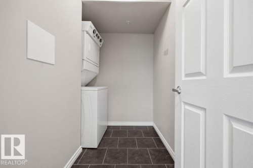 204 10118 106 Avenue, Edmonton, AB - Indoor Photo Showing Laundry Room
