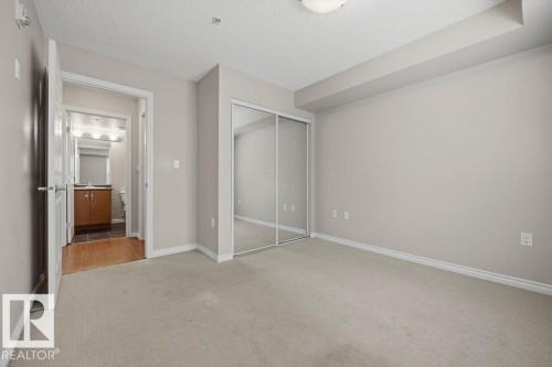 204 10118 106 Avenue, Edmonton, AB - Indoor Photo Showing Other Room