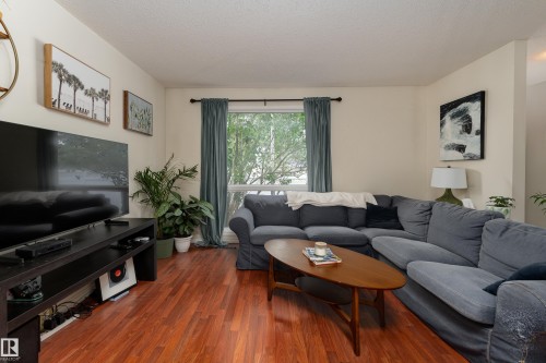 15217 54 Street, Edmonton, AB 