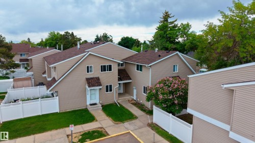 15217 54 Street, Edmonton, AB 