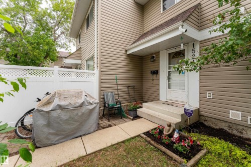 15217 54 Street, Edmonton, AB 