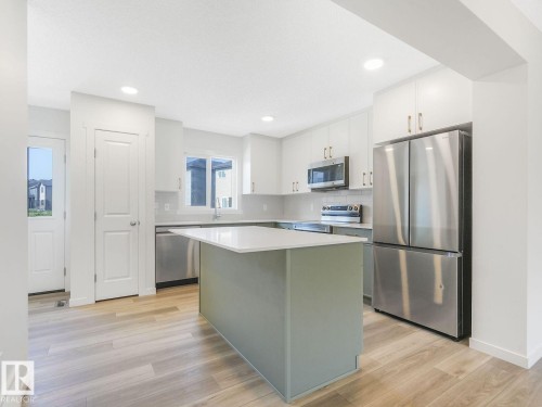 1173 Aster Boulevard, Edmonton, AB 