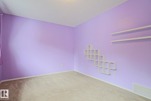 1712 Tomlinson Common, Edmonton, AB 
