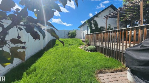 1712 Tomlinson Common, Edmonton, AB 