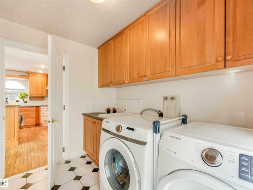 9508 100A Street, Edmonton, AB 
