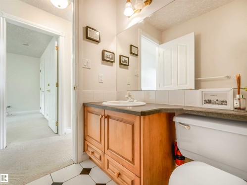 9508 100A Street, Edmonton, AB 