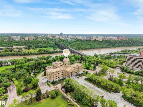 9508 100A Street, Edmonton, AB 