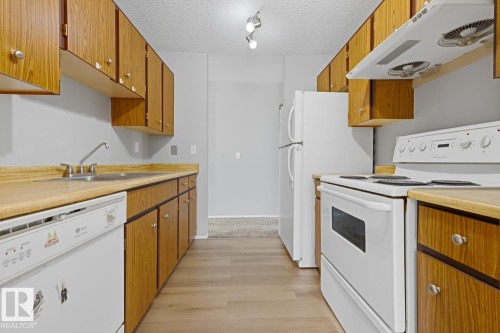 5514 93A Avenue, Edmonton, AB 