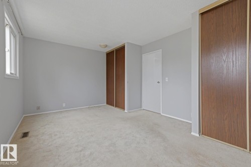 5514 93A Avenue, Edmonton, AB 