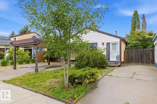 5514 93A Avenue, Edmonton, AB 
