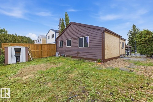 5514 93A Avenue, Edmonton, AB 