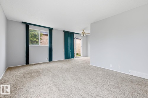 5514 93A Avenue, Edmonton, AB 
