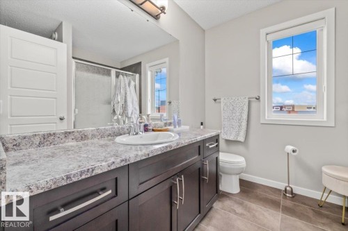 1 James Crescent, St. Albert, AB 