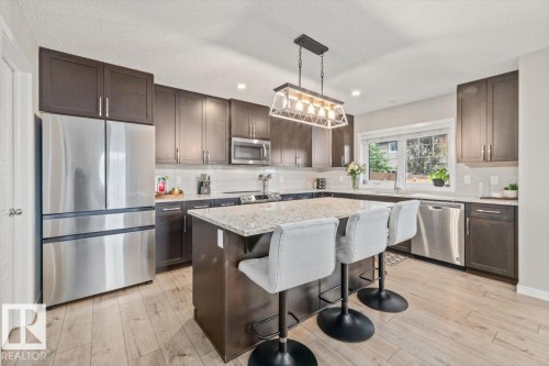 1 James Crescent, St. Albert, AB 