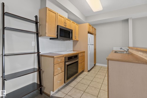 109 9828 112 Street, Edmonton, AB 