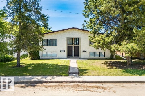 3812-3814 53 Street   Wetaskiwin, AB T9A 1P2