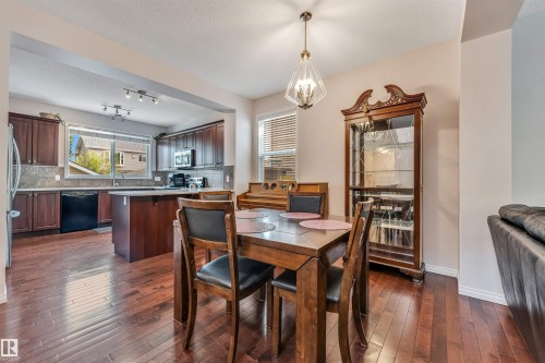 1135 74 Street, Edmonton, AB 