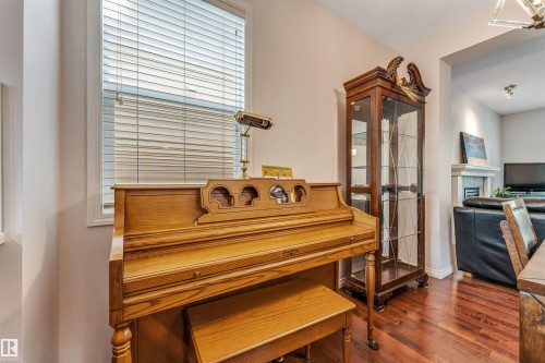 1135 74 Street, Edmonton, AB 