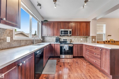 1135 74 Street, Edmonton, AB 