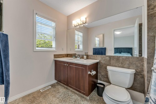 1135 74 Street, Edmonton, AB 