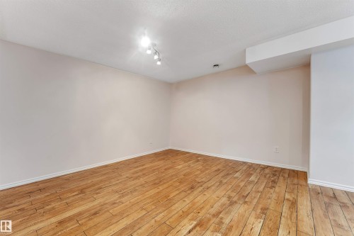 1135 74 Street, Edmonton, AB 