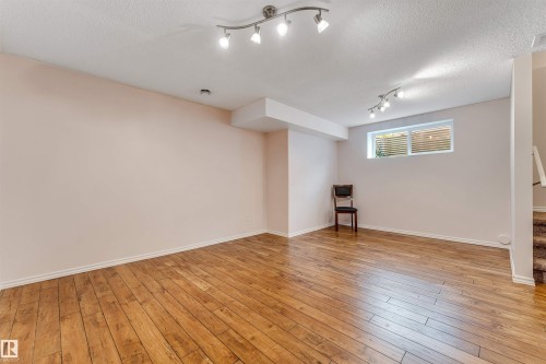 1135 74 Street, Edmonton, AB 