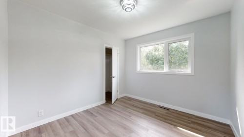 Empty room - 11744 135 Street, Edmonton, AB - Indoor Photo Showing Other Room