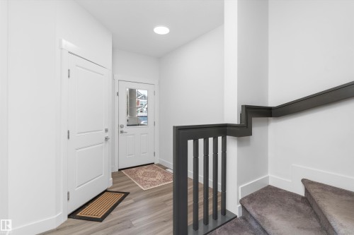 16624 32 Avenue, Edmonton, AB 