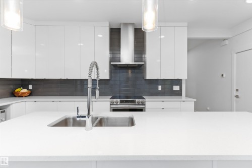 16624 32 Avenue, Edmonton, AB 