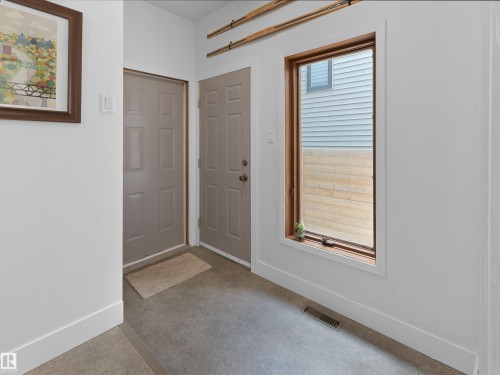 7624 92 Avenue, Edmonton, AB 