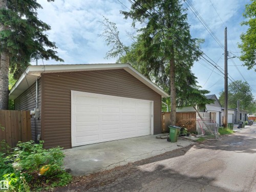 7624 92 Avenue, Edmonton, AB 