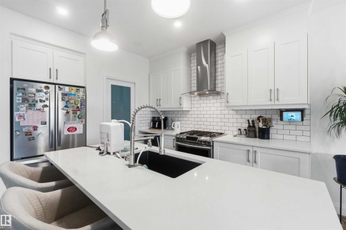 Kitchen - 9323 223 Street, Edmonton, AB 