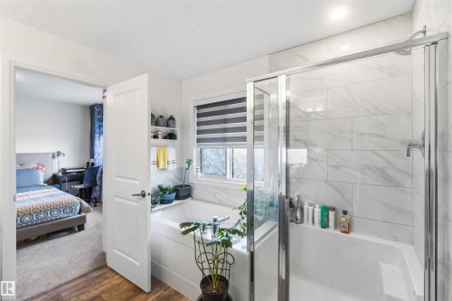 Bathroom - 9323 223 Street, Edmonton, AB 