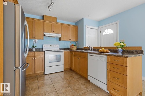 10728 71 Avenue, Edmonton, AB 