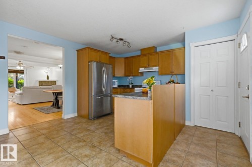 10728 71 Avenue, Edmonton, AB 