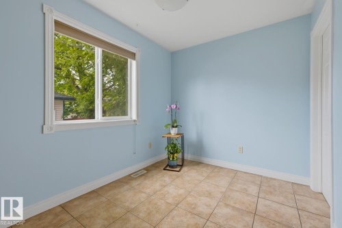 10728 71 Avenue, Edmonton, AB 