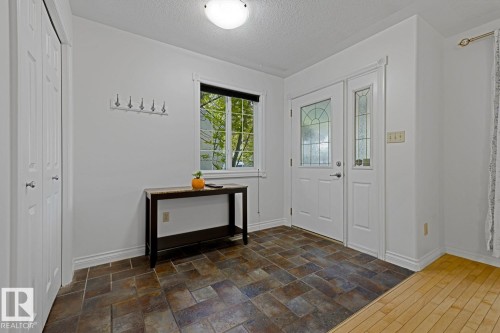 10728 71 Avenue, Edmonton, AB 