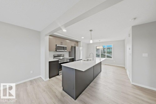 Kitchen - 5034 Rivers Edge Way, Edmonton, AB 