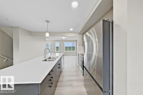 Kitchen - 5034 Rivers Edge Way, Edmonton, AB 