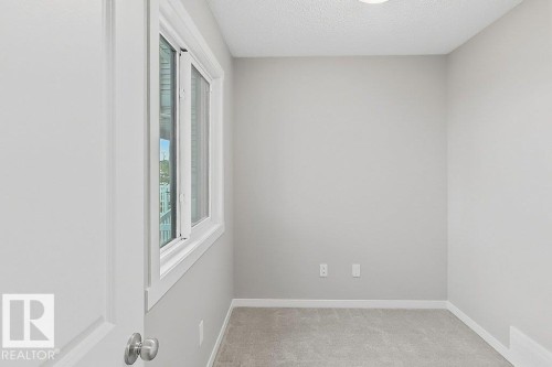 Empty room - 5034 Rivers Edge Way, Edmonton, AB 
