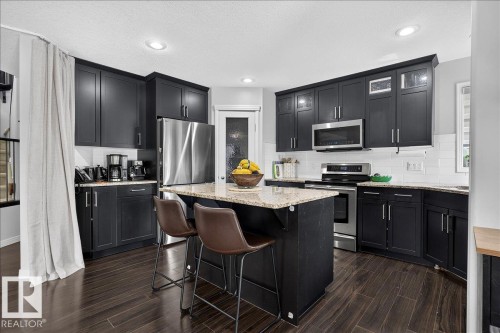 Kitchen - 13 Baie Madelene, Beaumont, AB 