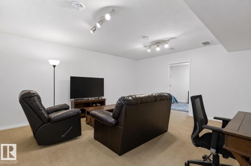 3 Middleton Close, Leduc, AB 