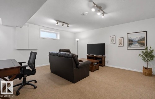3 Middleton Close, Leduc, AB 