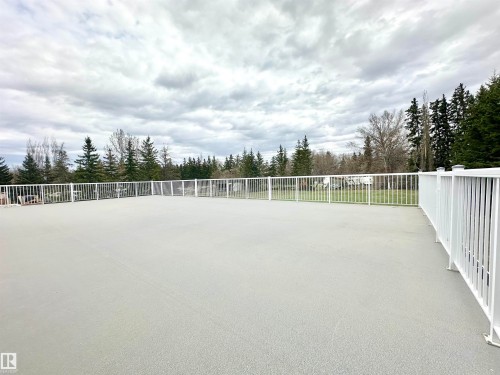 18633 122 Avenue, Edmonton, AB 