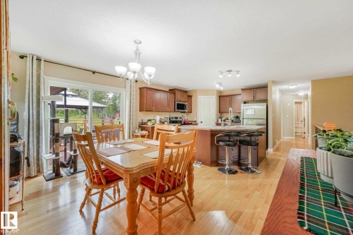 #31 56110 Rge Road 13, Rural Lac Ste. Anne County, AB - Indoor Photo Showing Dining Room