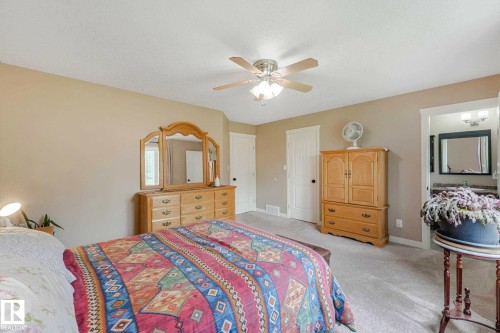#31 56110 Rge Road 13, Rural Lac Ste. Anne County, AB - Indoor Photo Showing Bedroom