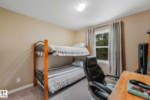 #31 56110 Rge Road 13, Rural Lac Ste. Anne County, AB - Indoor Photo Showing Bedroom