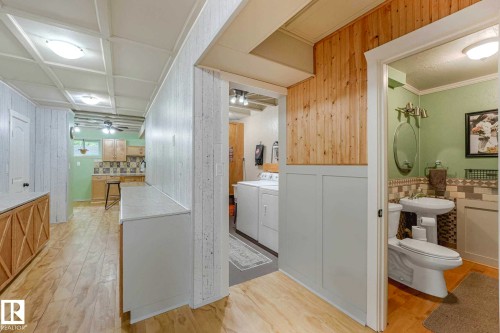 #31 56110 Rge Road 13, Rural Lac Ste. Anne County, AB - Indoor Photo Showing Laundry Room