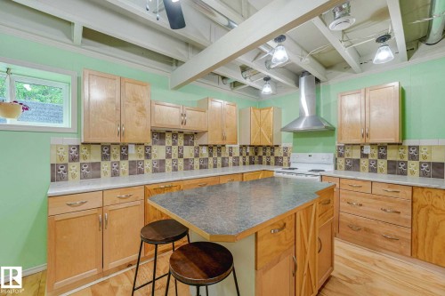 #31 56110 Rge Road 13, Rural Lac Ste. Anne County, AB - Indoor Photo Showing Kitchen